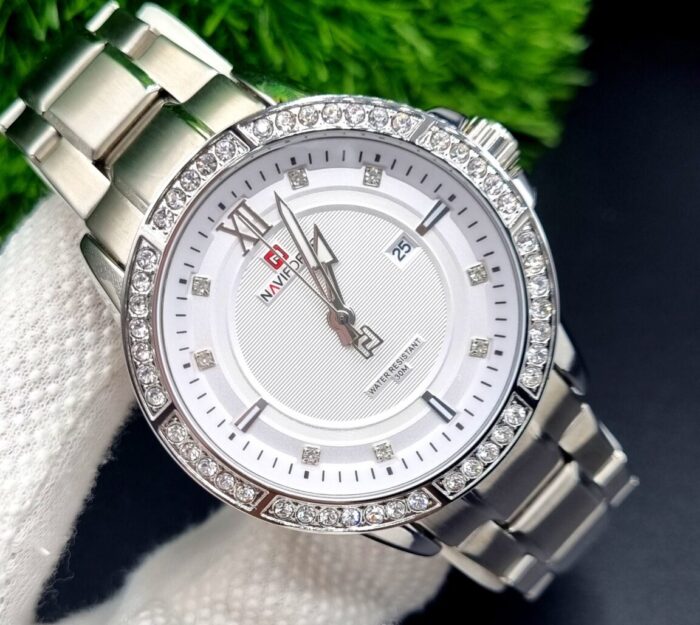 NAVIFORCE 9187 Men's Watch l Crystal Accents - Image 3